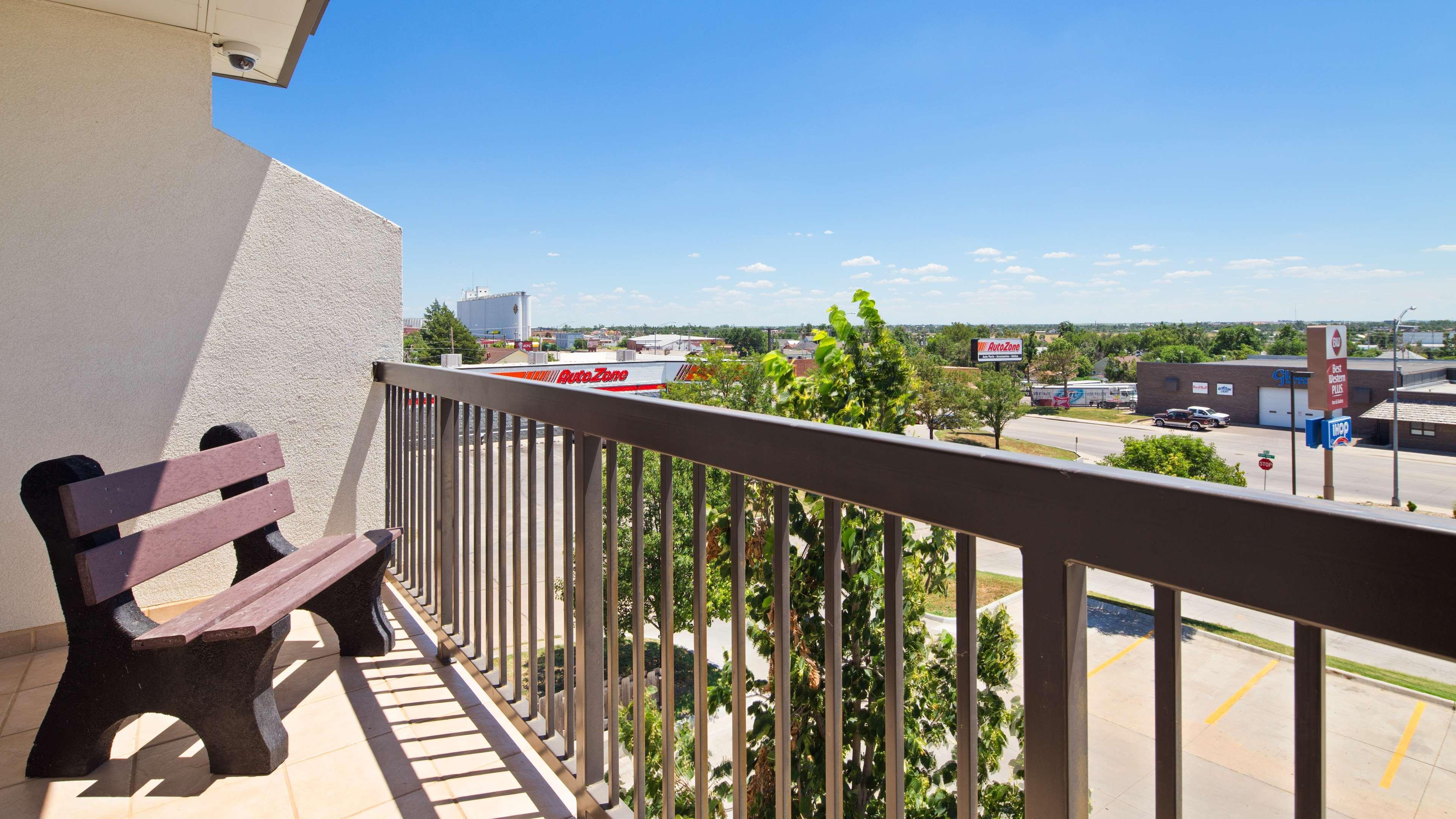 Best Western Plus Country Inn & Suites Dodge City Exterior photo
